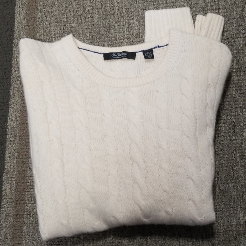 Cashmere sweater